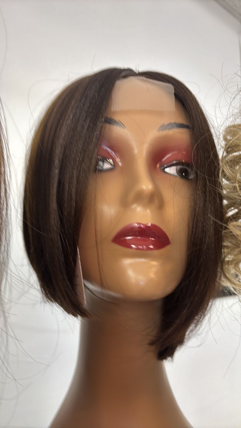 short bob highlighted 10”