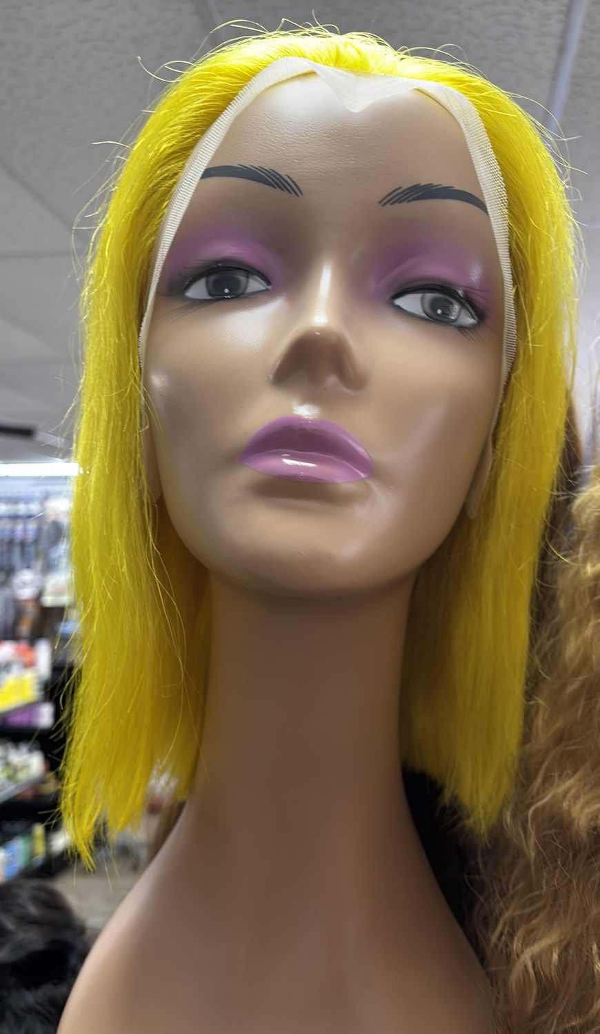 13x4 yellow bob cut