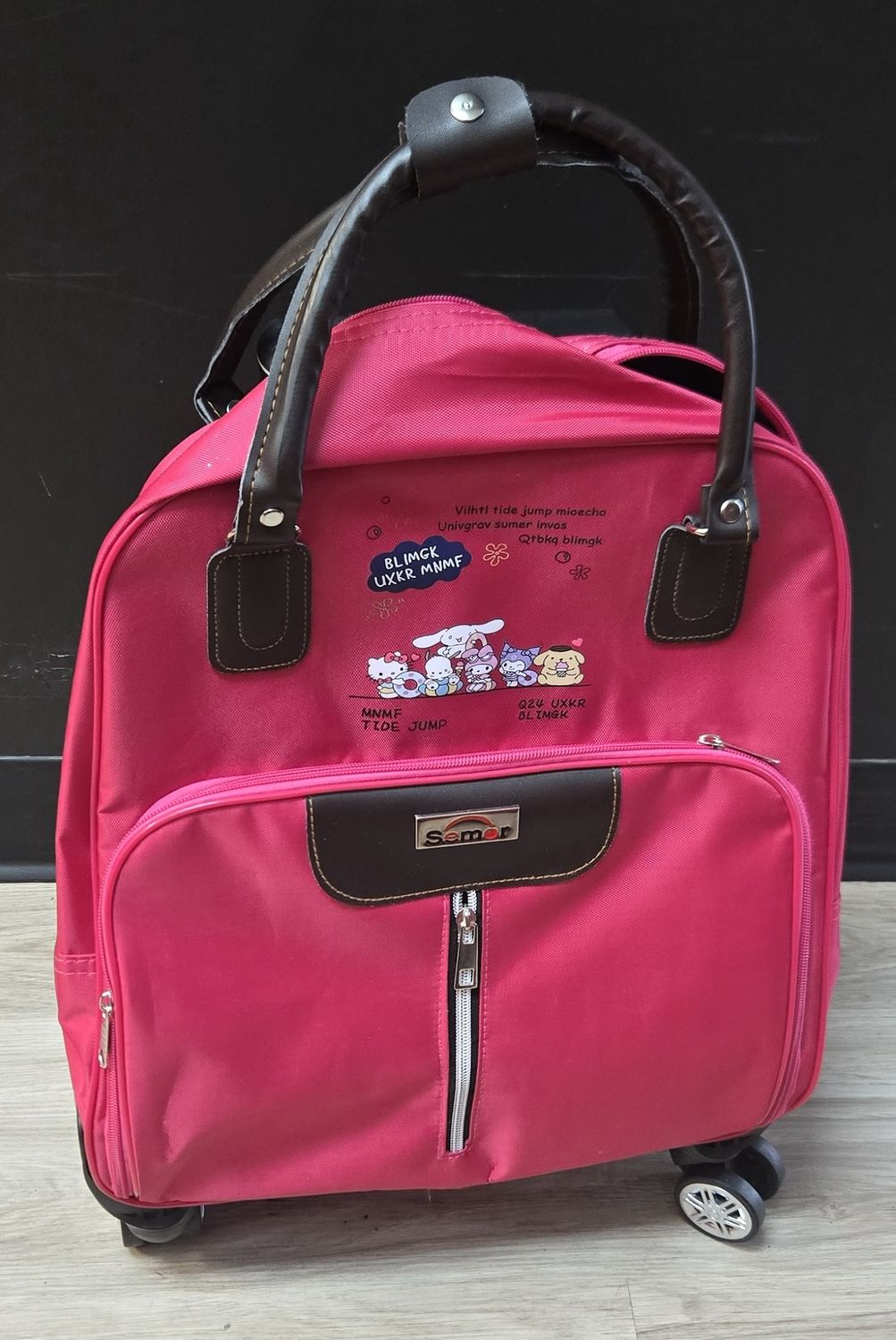 Suitcase bag black hello kitty, Color: Pink