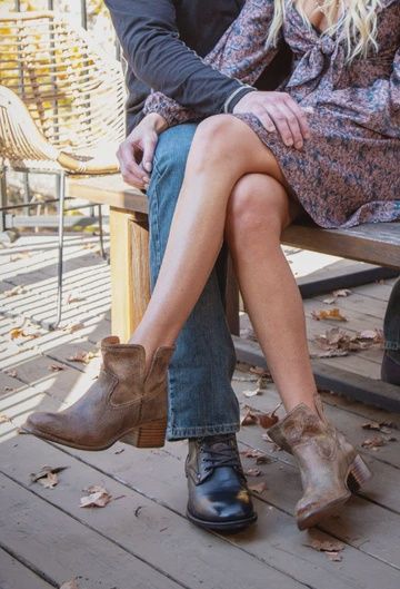 Wind Doe Walnut Grove Boots, Colour: tan, Size: 6.5