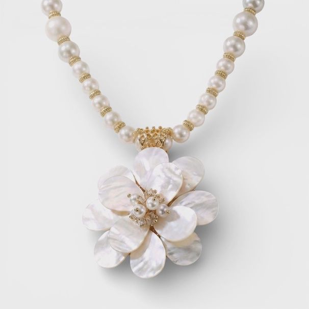 MOP Flower Necklace