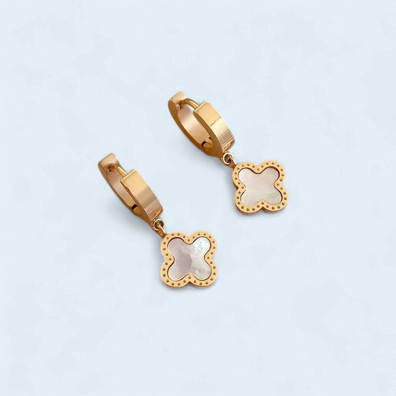 18K SS No Tarnish  Waterproof Clover E, Color: White