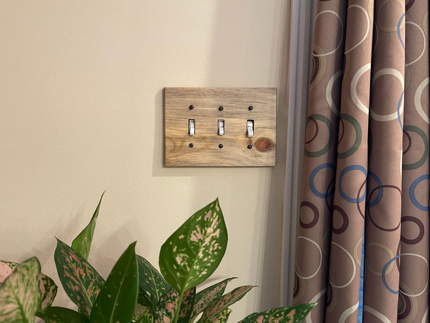 Traditional Triple Toggle