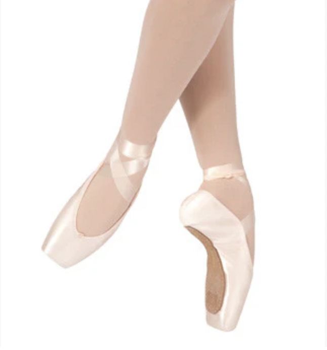 RP Collection: Rubin (RD &amp; RV) Pointe Shoe, Shank: RD_Size: 43 | Width: W3 | Vamp: V2 | Shank: FH