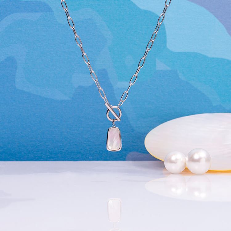 Collier DELPHINE