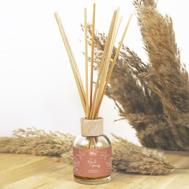 Diffuser mit Rattan-Stäbchen – Entlang der Gewürzroute (nachfüllbar)