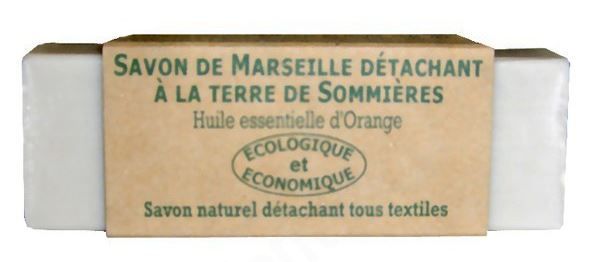 Fleckenseife mit Sommières-Erde