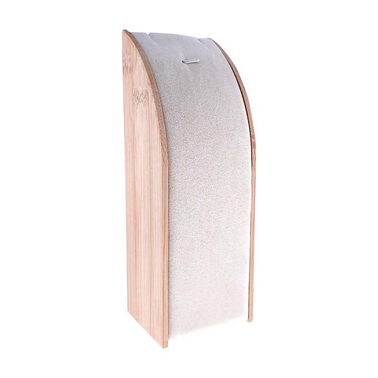 Halskettenhalter aus Holz und beiger Suédine