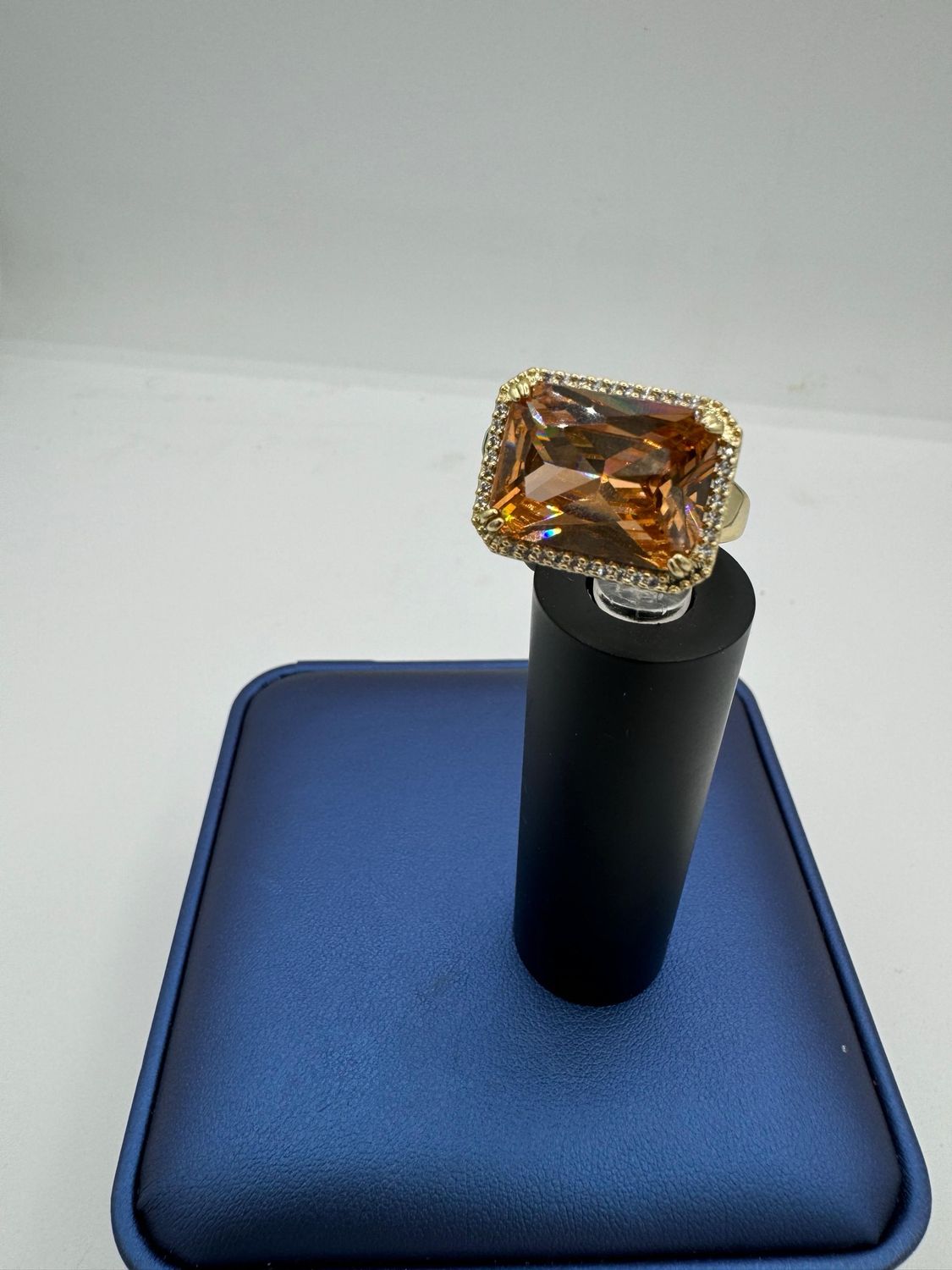 Anillo piedra