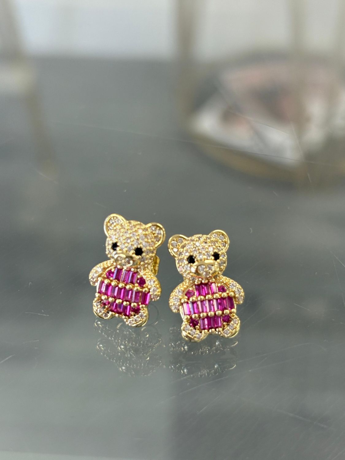 Aretes oso