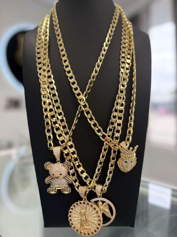 Cadenas cubanas (escoger dije)