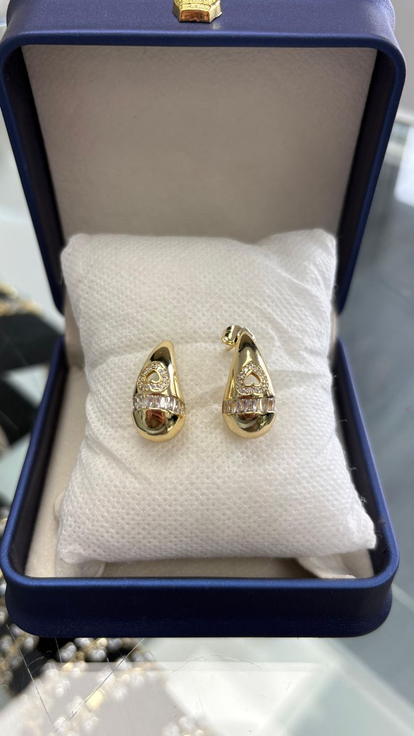 Pendientes gotas calado