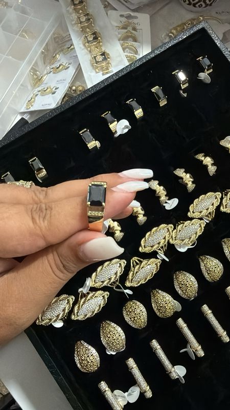 Anillos variados