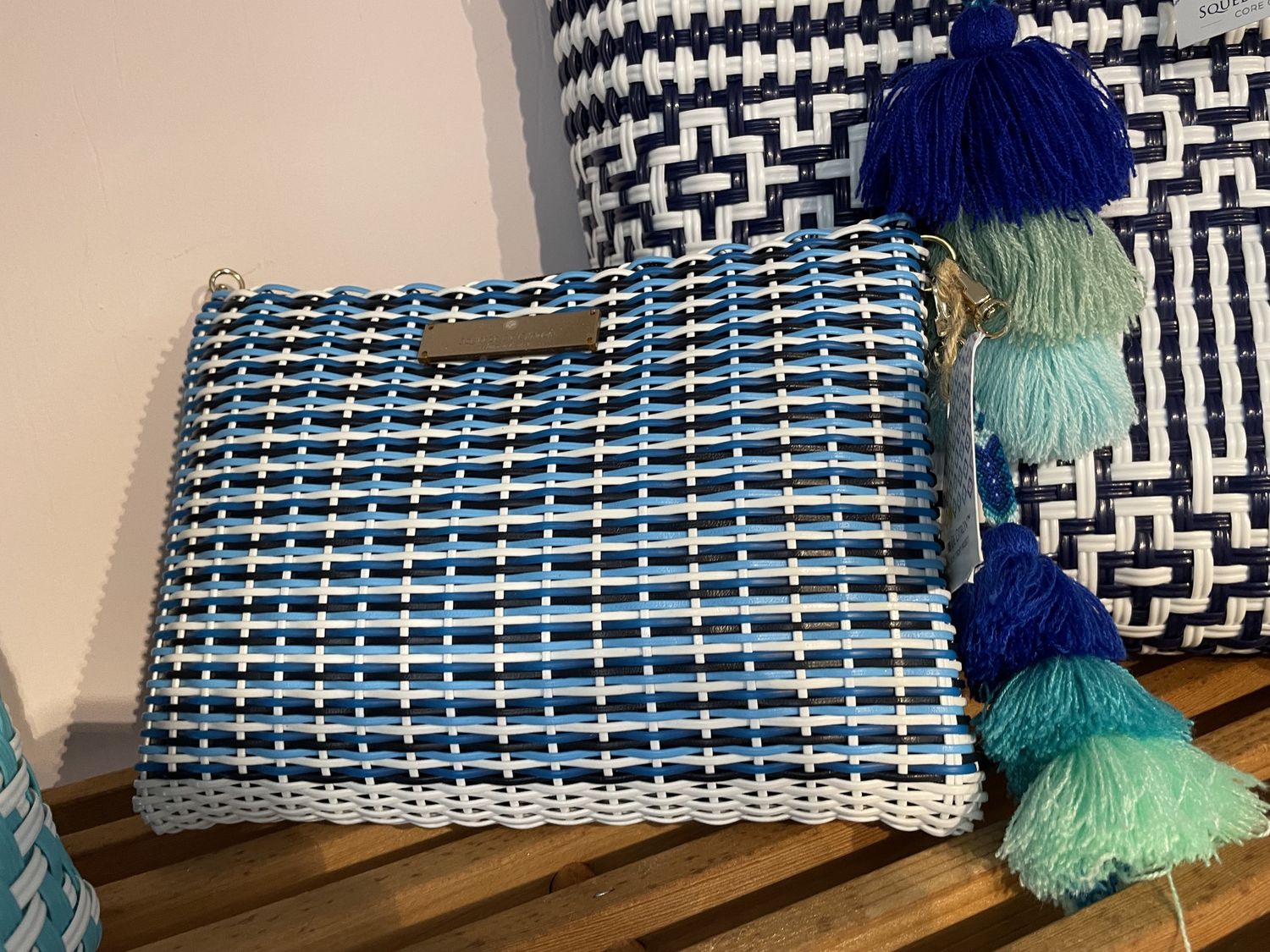 Clutch, Color: blue/wht
