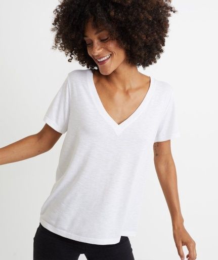 Boyfriend V-Neck Tee, Size: Small