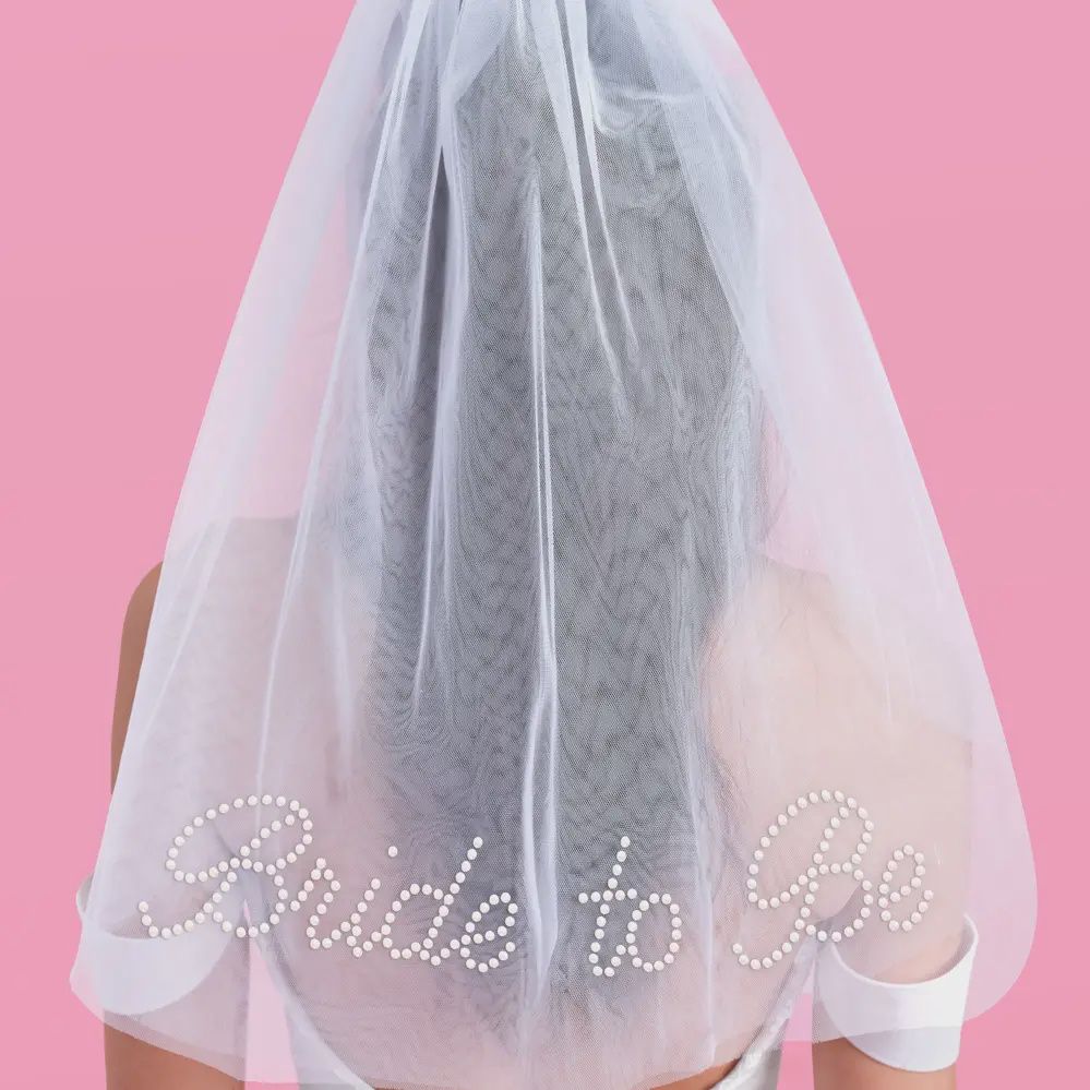 Bride To Be Pearl Veil | bachelorette, bridal, wedding