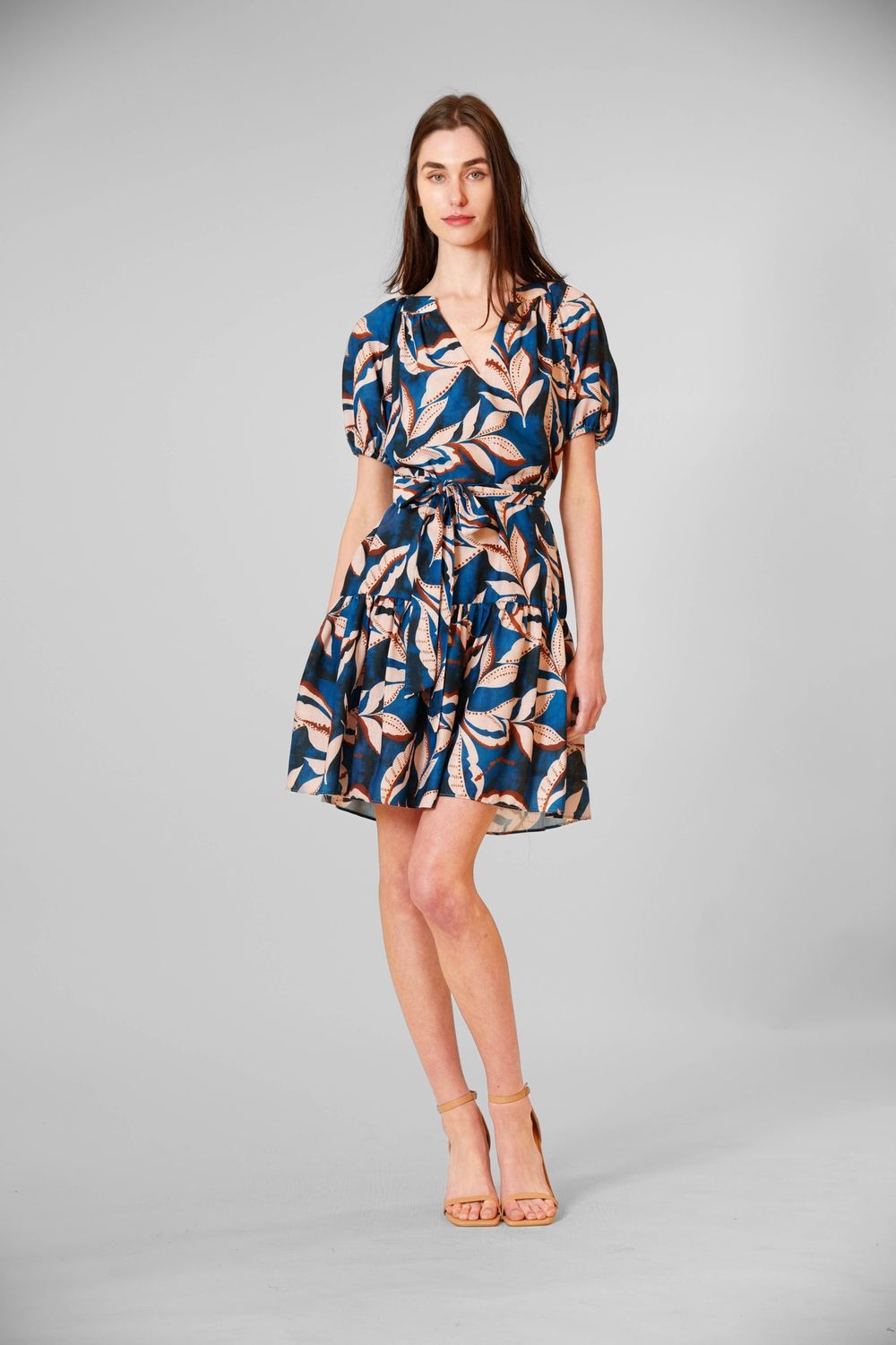 SHORT PUFF SLV V NECK MINI DRESS W SELF TIE, Color: BLUE MULTI, Size: S