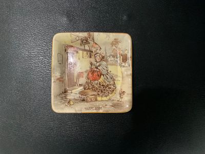 Sairey Gamp Ceramic Ashtray