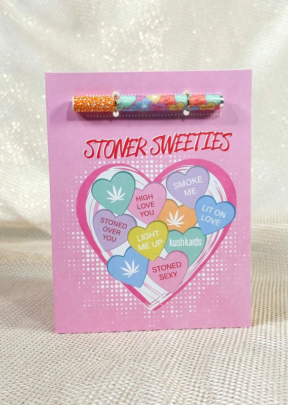 KushKards Stoner Sweeties + One hitter