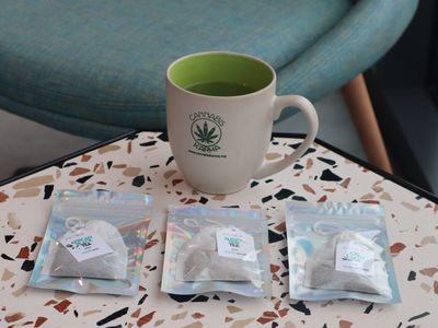 Honey Girl's Tea Bag | OG Green Tea | 50mg Medium Caffeinated