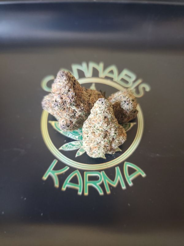 Standard Flowers Lemon Boof | Sativa | 3.5g