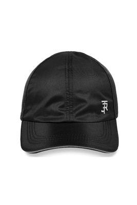 Boné aba curva estilo &#39;dad hat&#39; moldável na cor preto refletivo. Na parte lateral possui o as iniciais JR de &#39;John Roger&#39; na cor branco. Na parte de trás do boné o fechamento é tipo strapback ajustável com regulador em velcro.