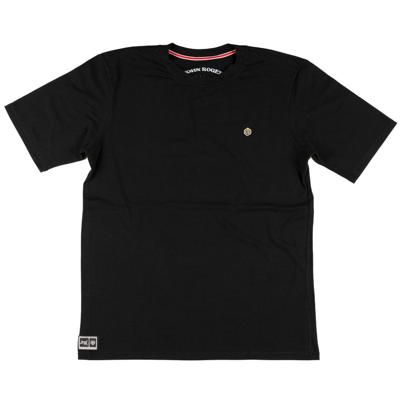 camiseta masculino manga curta preto, logo pequena no lado esquerdo do peito, etiqueta na barra
