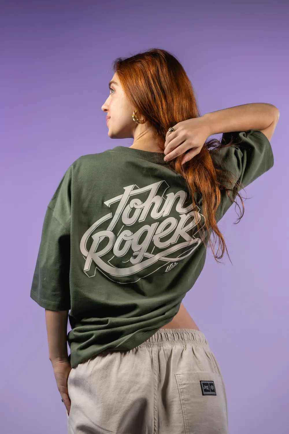 CAMISETA MALHÃO JOHN ROGER TYPOGRAPHY III - VERDE