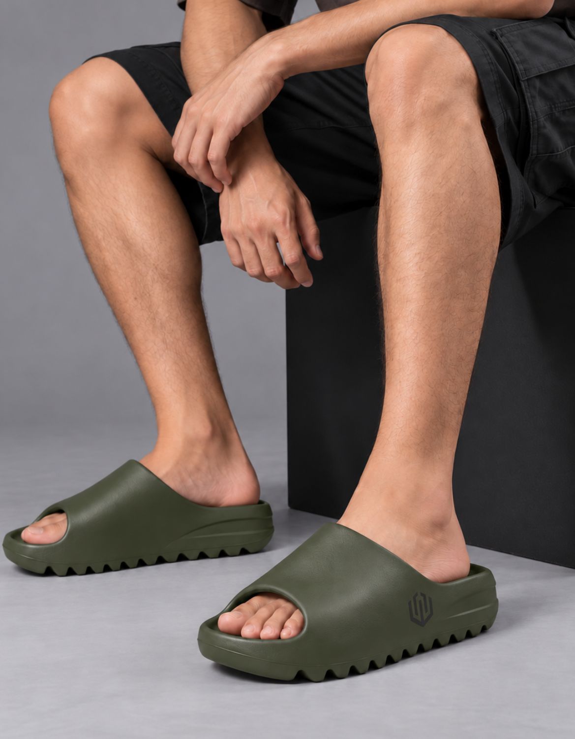 CHINELO PILLOW JOHN ROGER - VERDE MILITAR