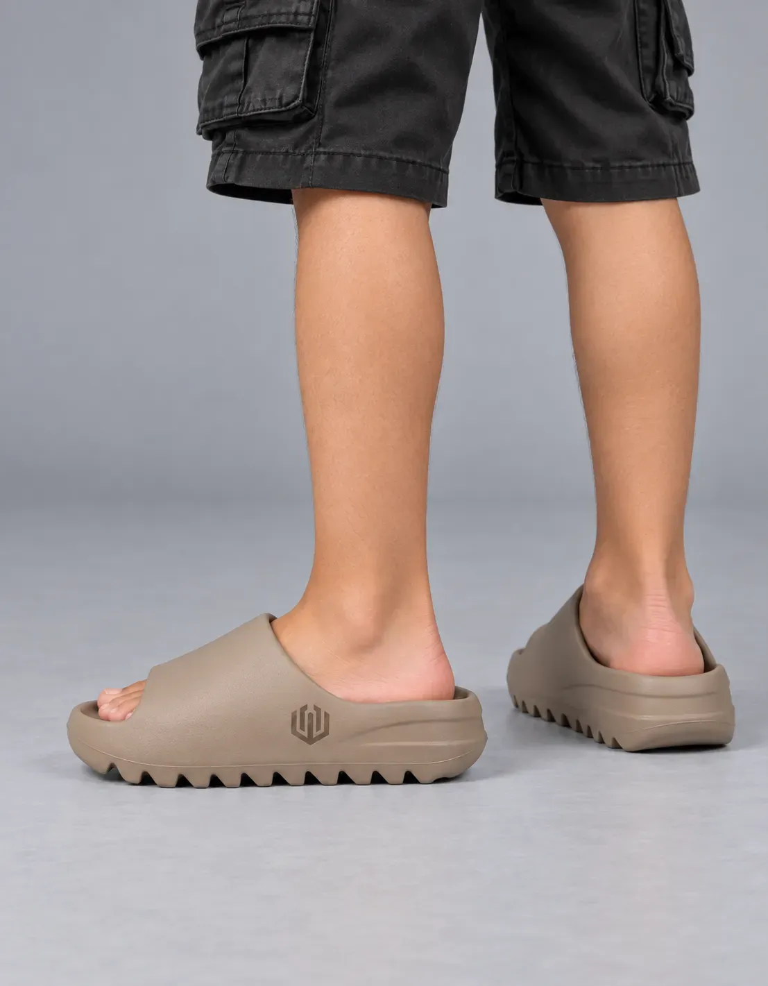 CHINELO INFANTIL PILLOW JOHN ROGER NUVEM - CAPUCCINO