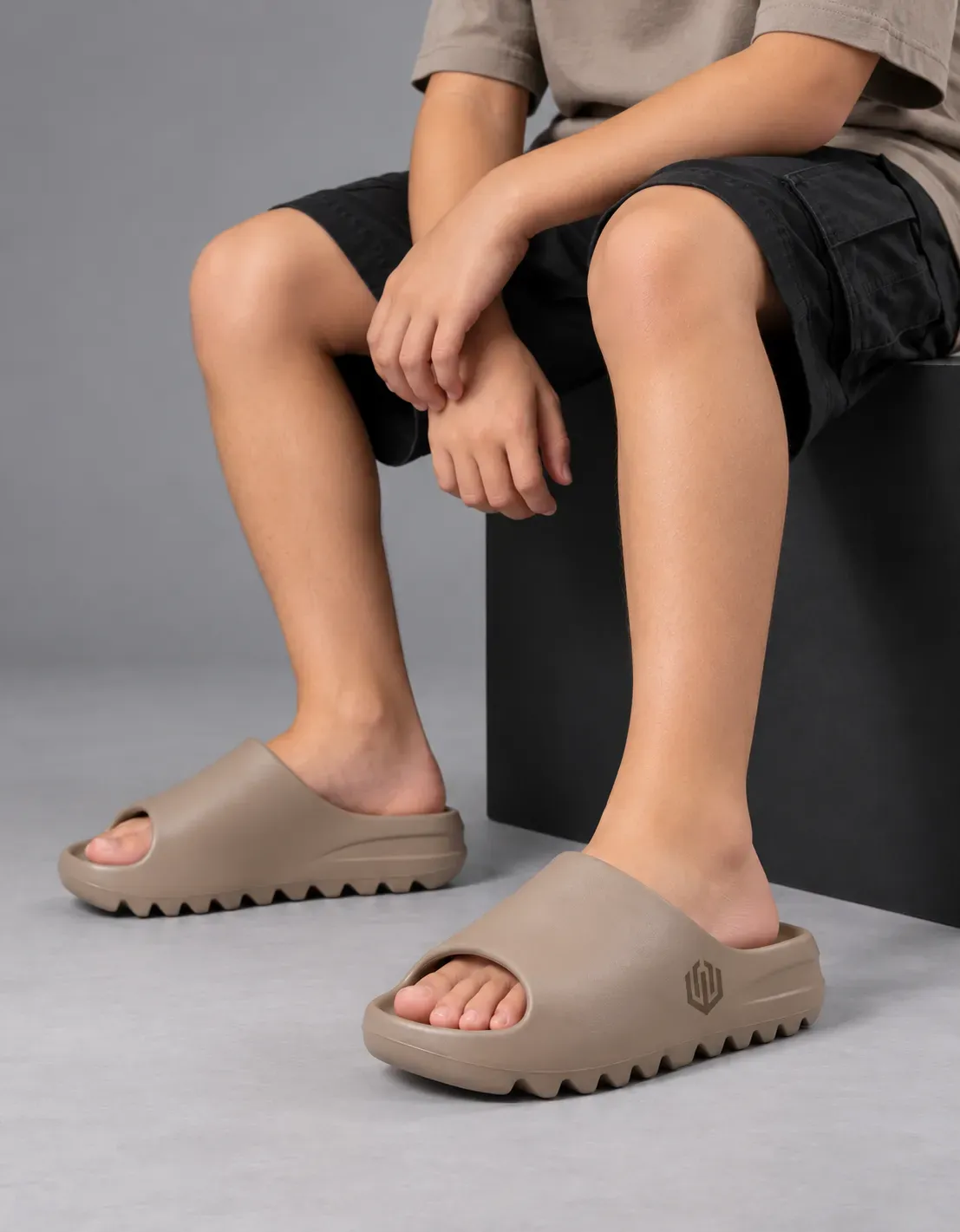 CHINELO INFANTIL PILLOW JOHN ROGER NUVEM - CAPUCCINO