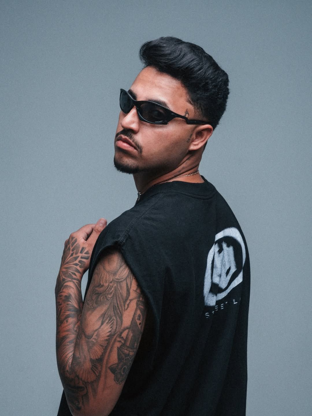 REGATA MACHÃO JOHN ROGER - PRETO