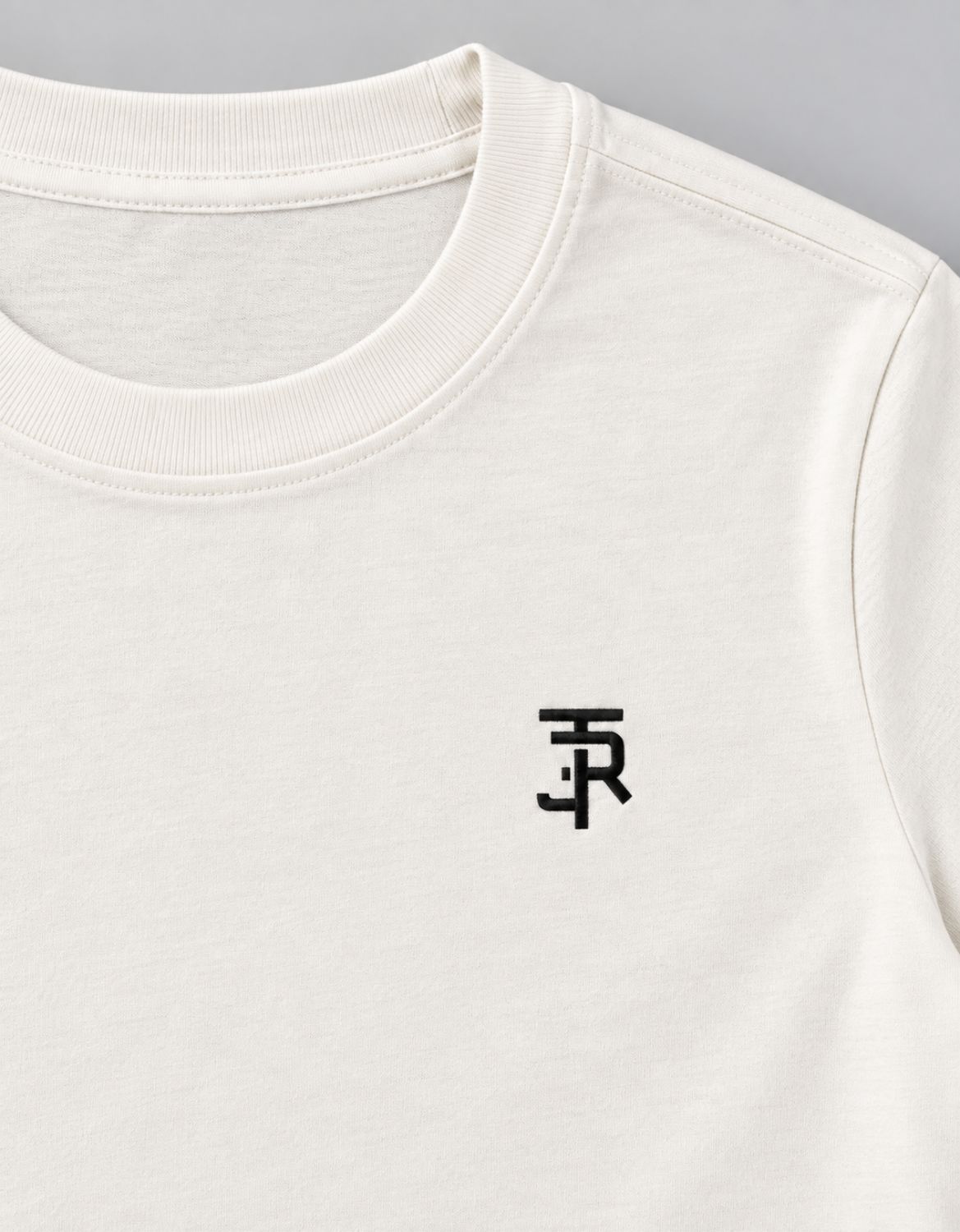 CAMISETA JUVENIL BASIC LIGHT JR LOGO - OFF WHITE