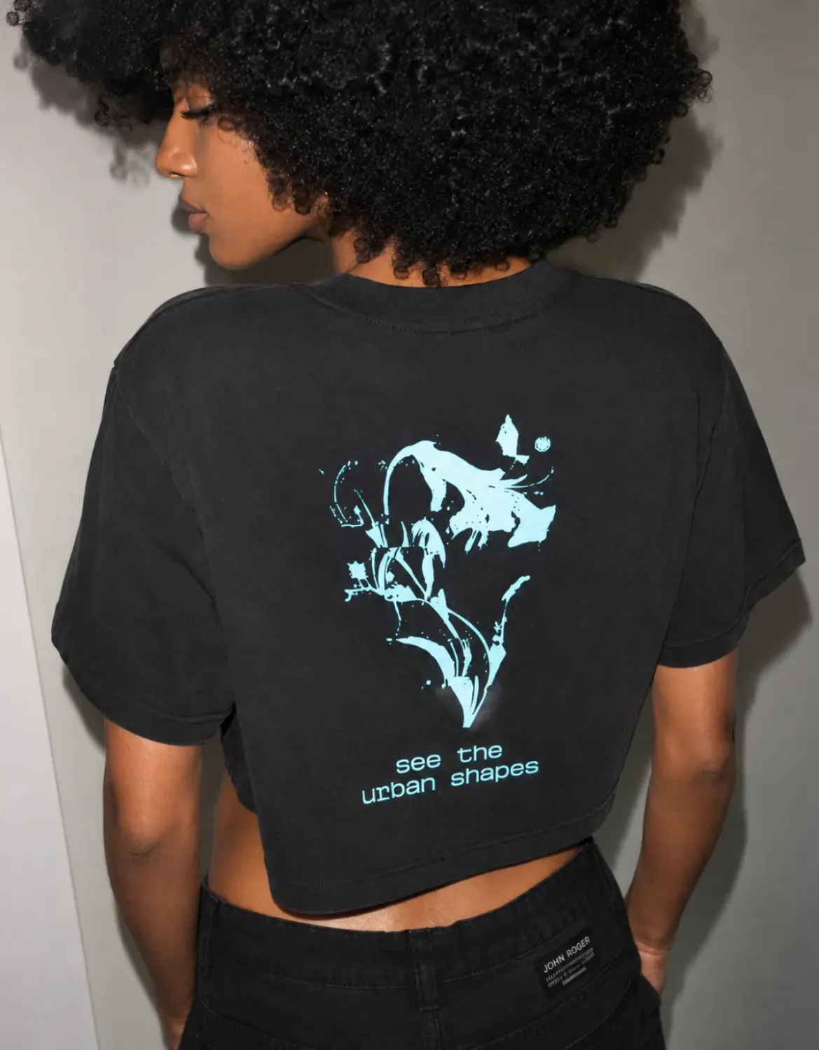 CROPPED OVERSIZED BASIC LIGHT JOHN ROGER GLITCH - PRETO