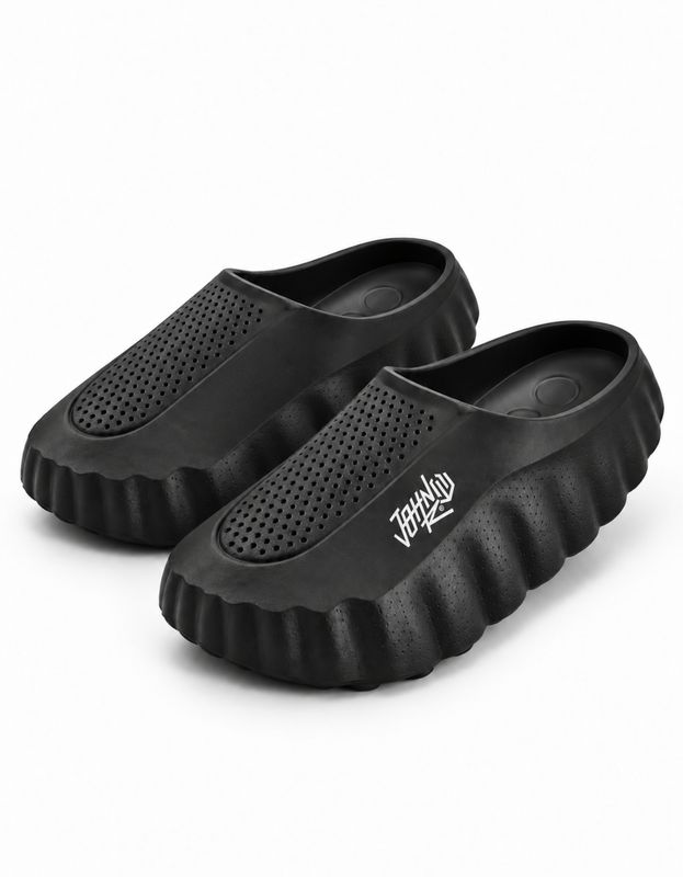 CHINELO NUVEM JOHN ROGER FUZZY - PRETO