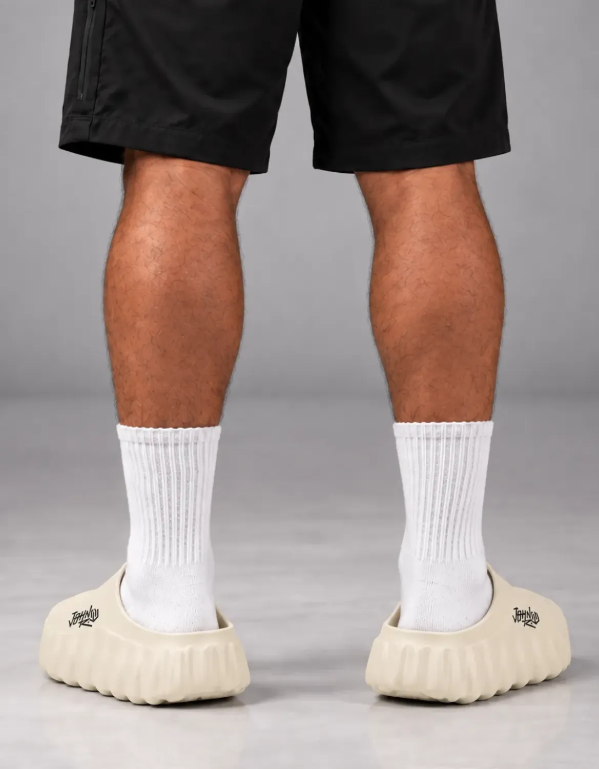 CHINELO NUVEM JOHN ROGER FUZZY - PRETO