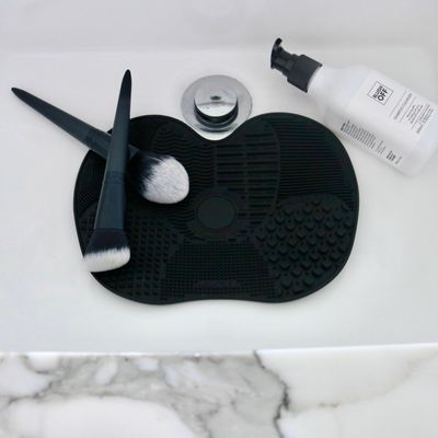 LuxClean Pro Silicone Makeup Brush Cleaning Mat