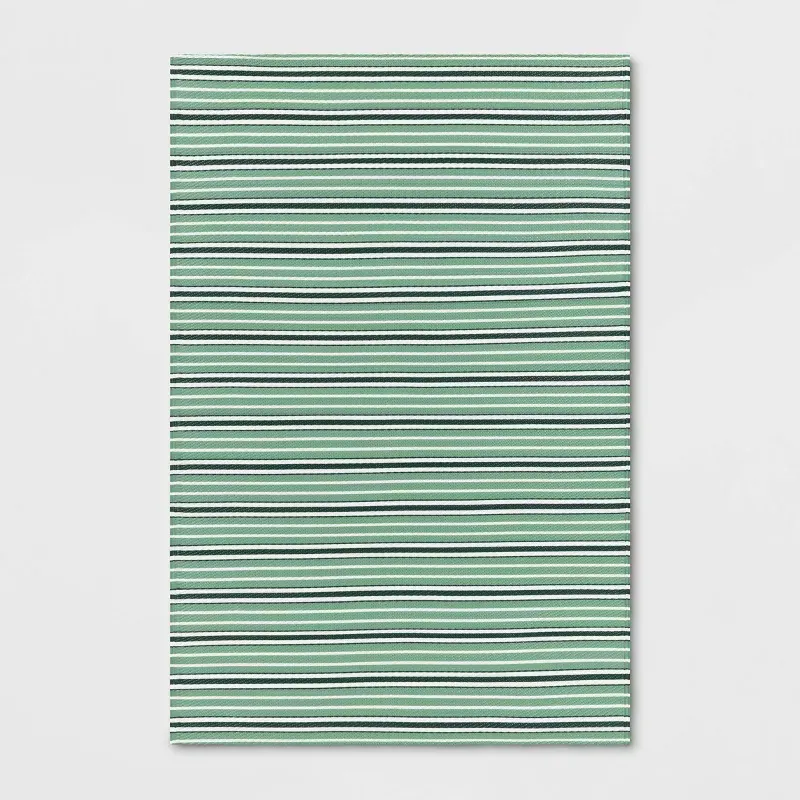 4'x6' Striped Indoor/Outdoor Rug Green - Room Essentials