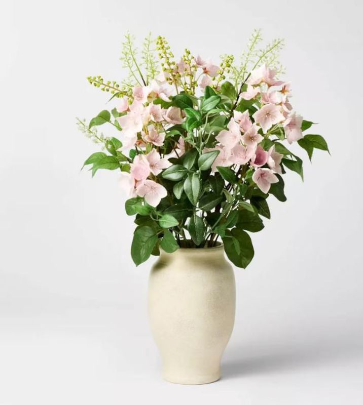 statement floral potted arrangement