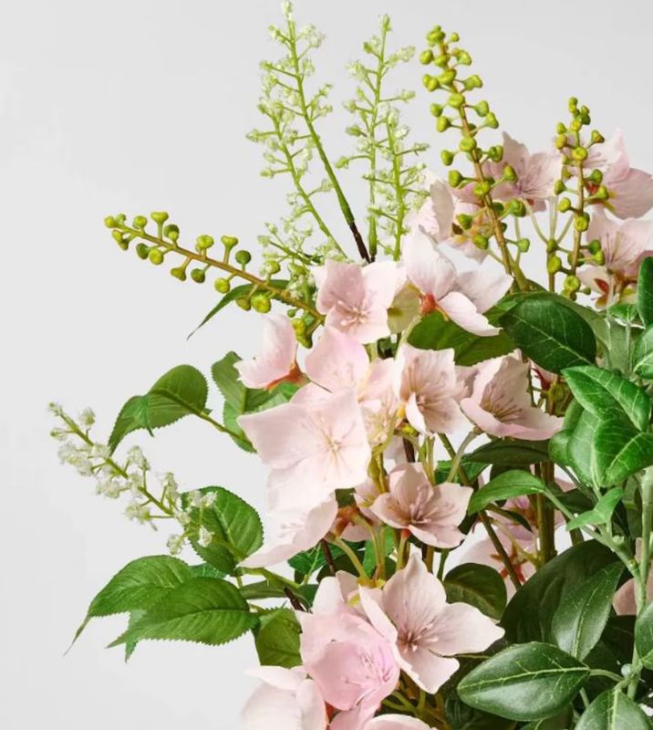 statement floral potted arrangement