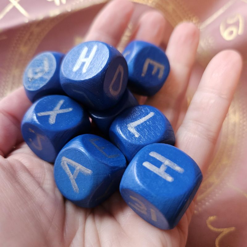 Spirit Dice - 9 Piece Set Blue Color