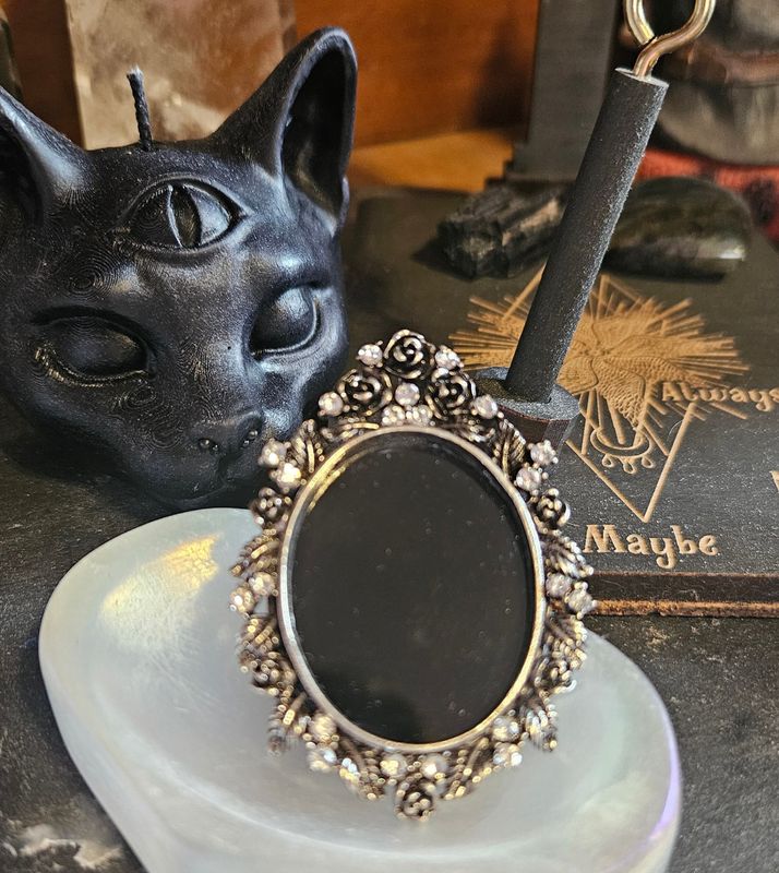 Black Scry Mirror Brooch Divination Tool