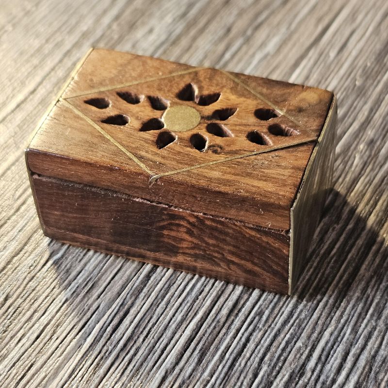 Mini Manifesting Box