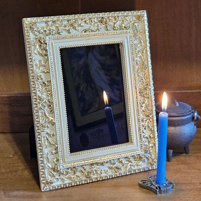 Black Scry Mirror Divination Tool - Rose Design