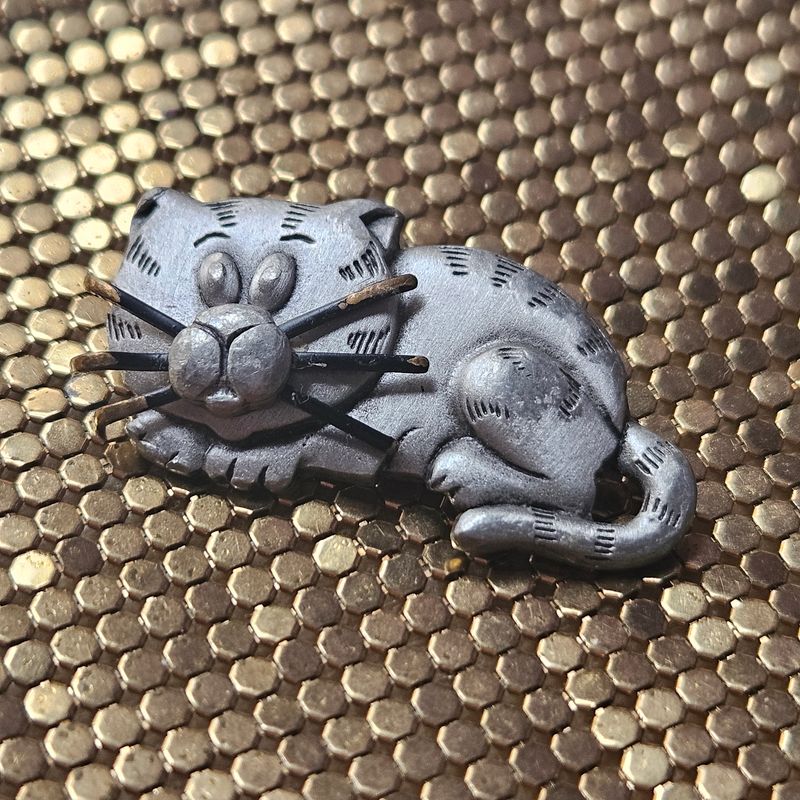 Vintage Pewter Cat Brooch for Ritual Protection, Intuition &amp; Charm