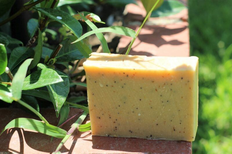 Tea Tree W/ Poppy Seeds Soap