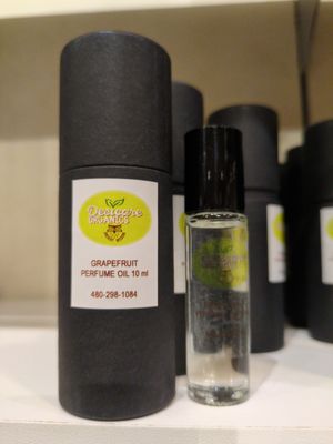 Perfume Oil 10 ml Rollerball / Private Label / Custom Scents - Grapefruit