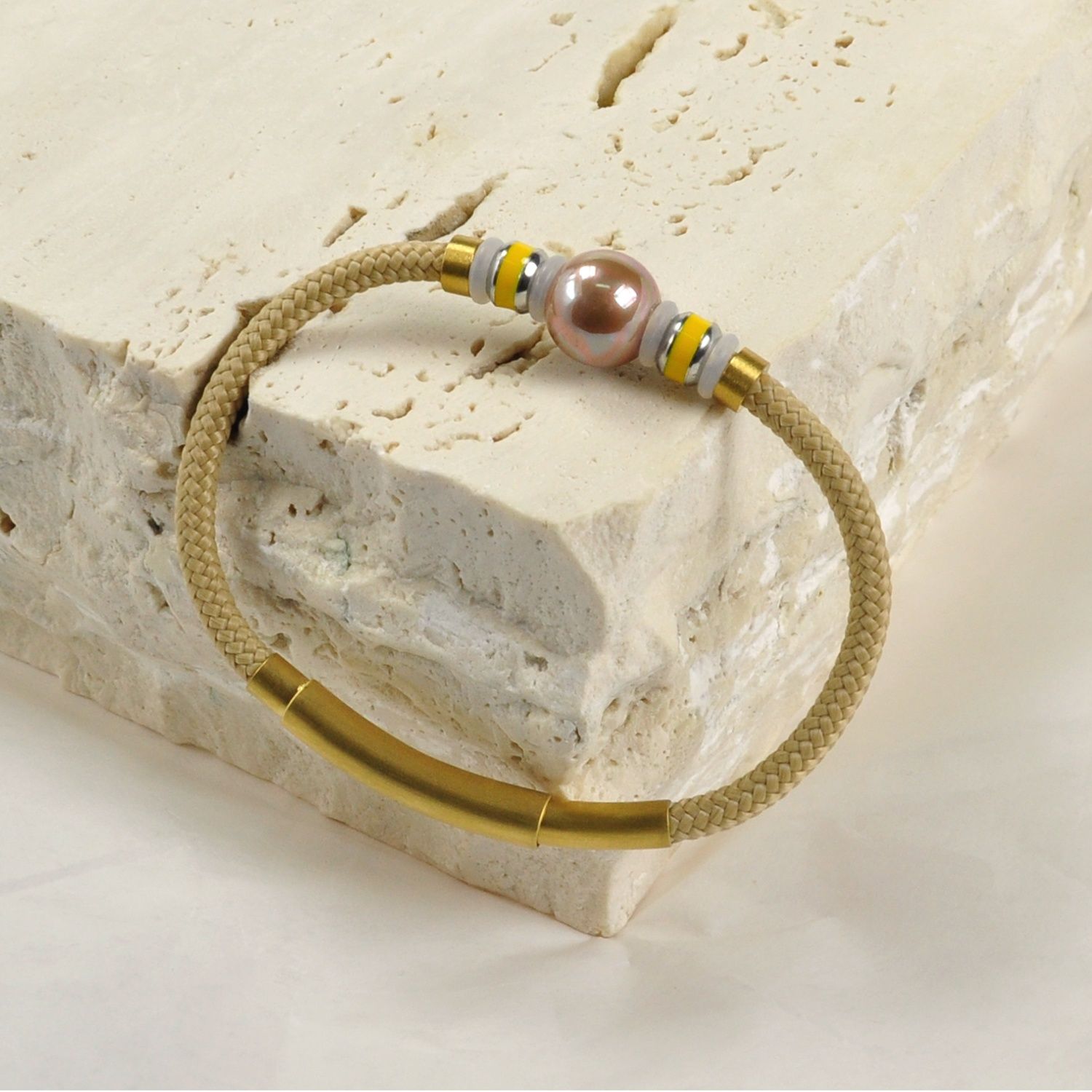 Apyrankė BEIGE NEPTUNE BROWN, 12mm
