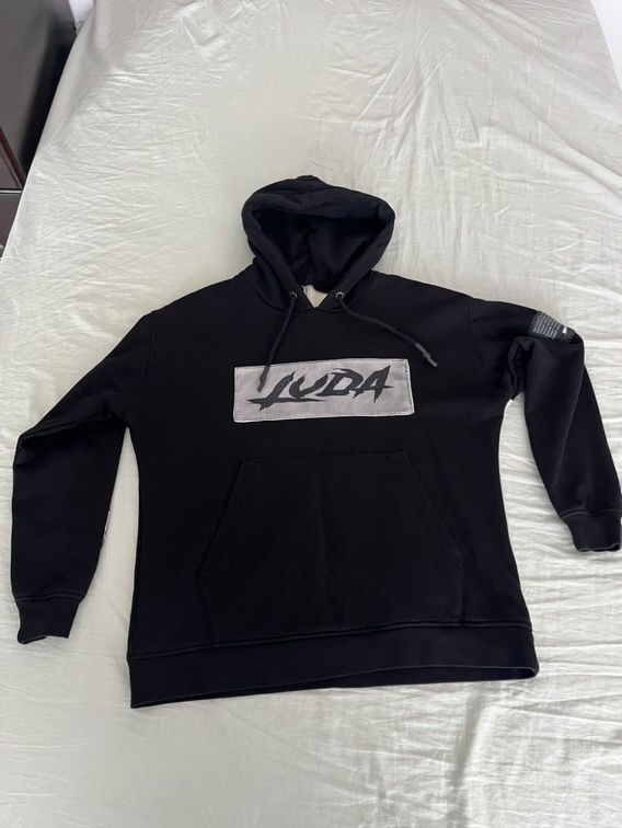 Luda Sweatshirt