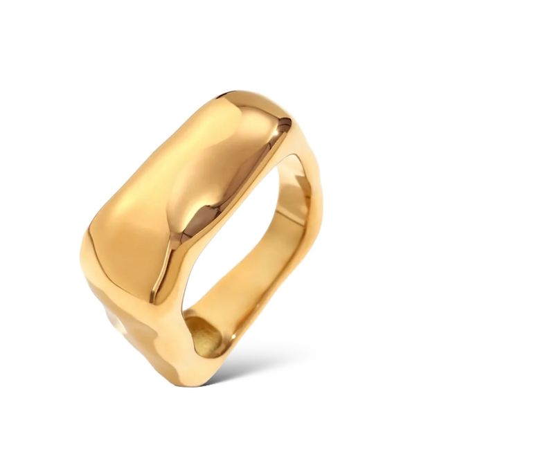 TEXTURED SQUARE RING GOLD